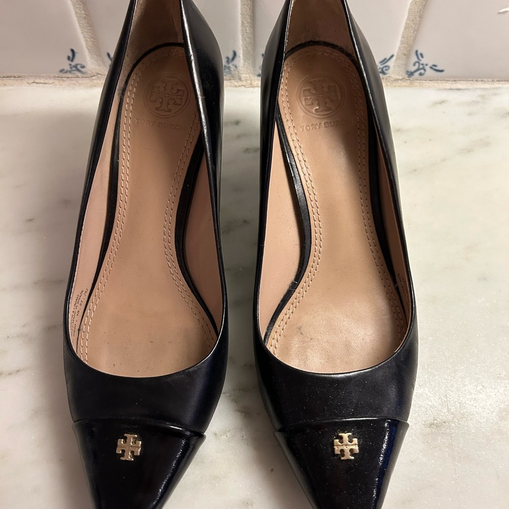 Tory Burch black pumps, size 7.